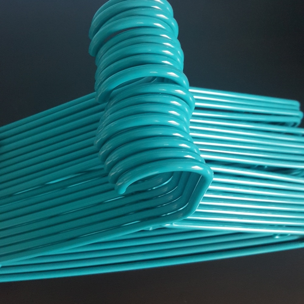 💙18 teal hangers